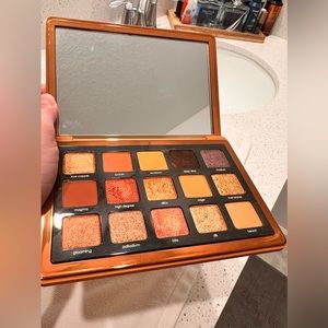 Natasha Deona Bronze Palette